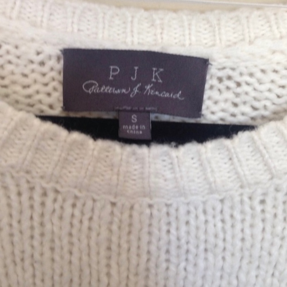 Adorable, warm kitty sweater - Picture 3 of 5